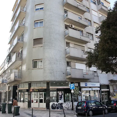 Lisbon Suite Home-3
